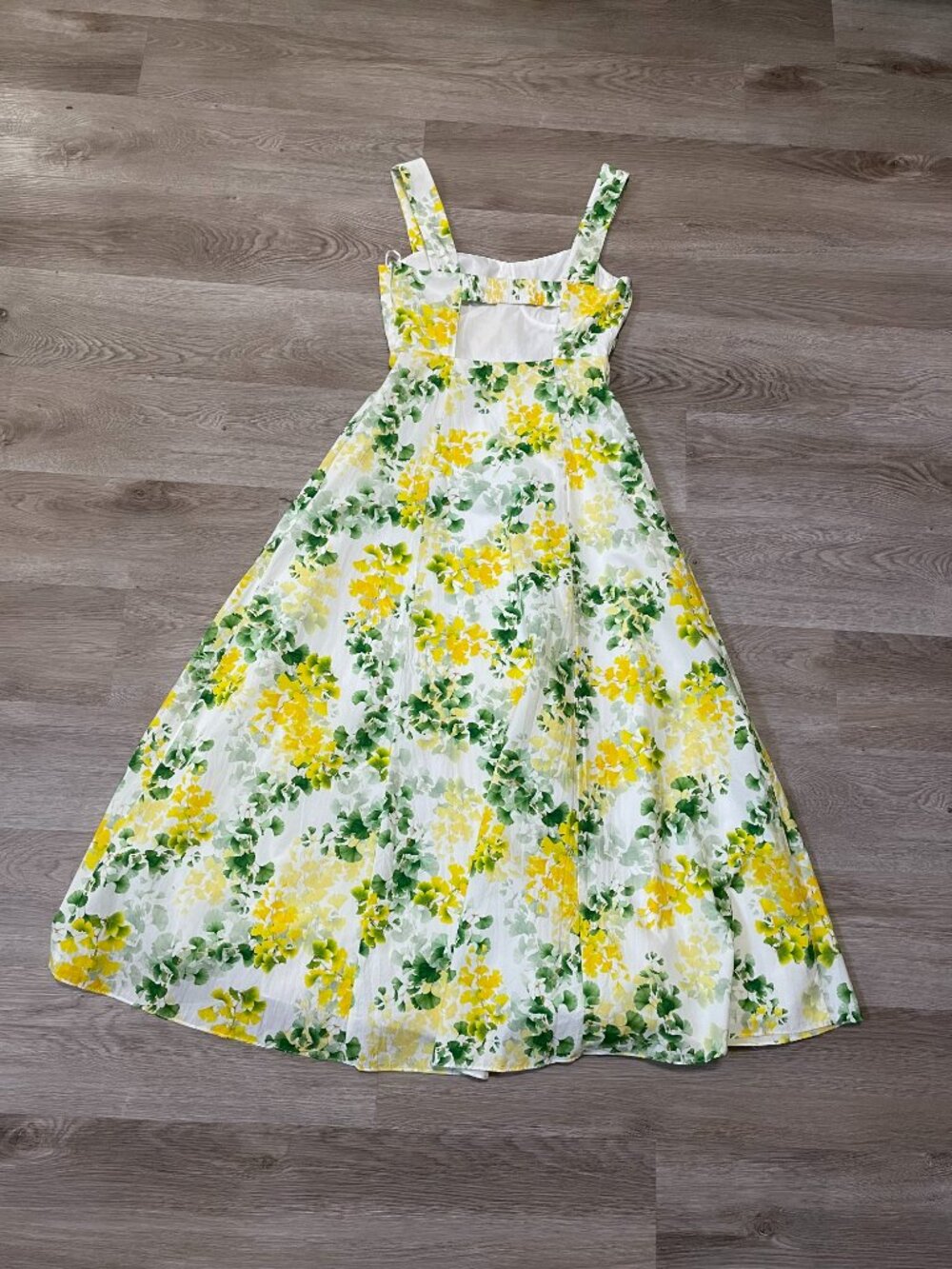 Sundress - Picture 5 of 15